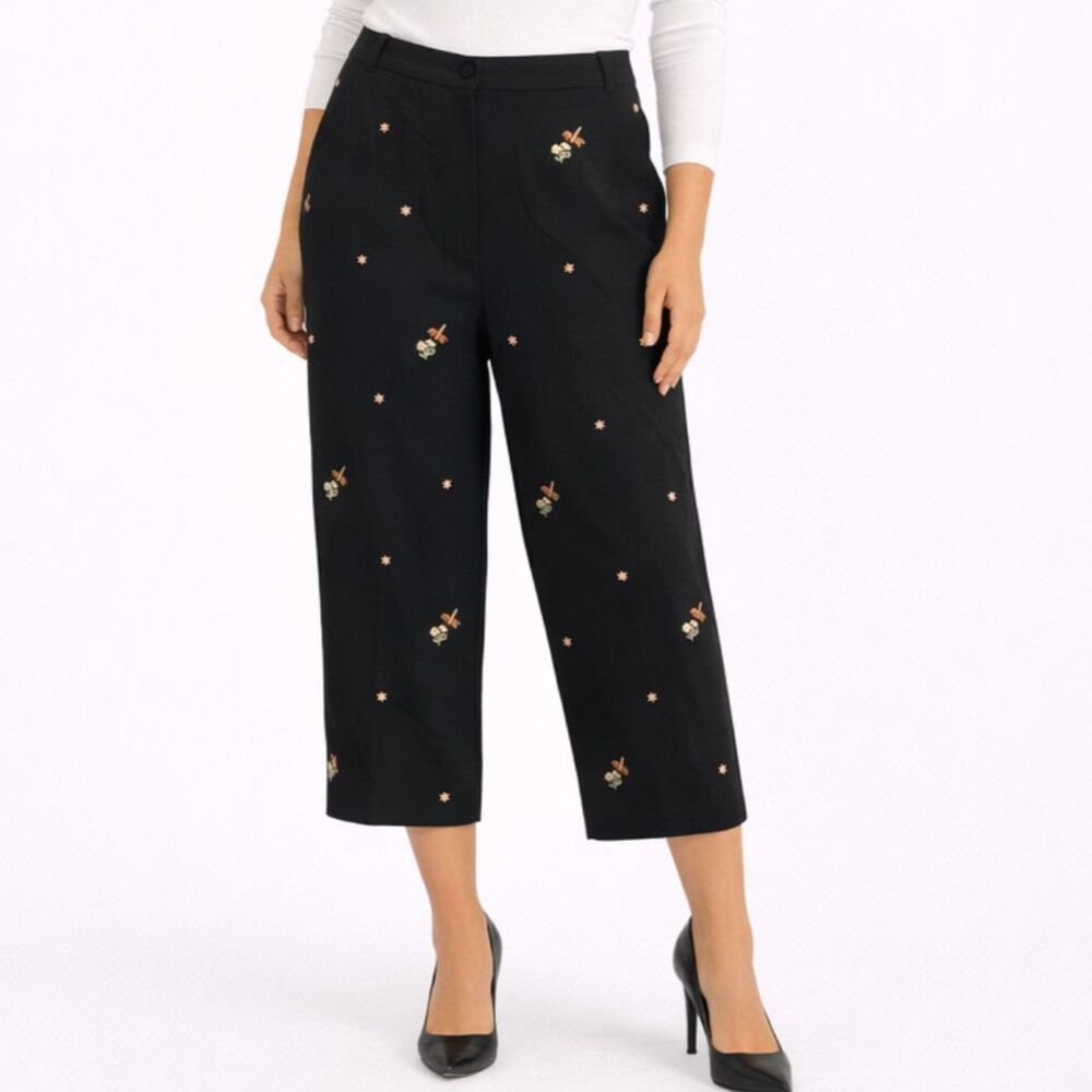 Alfred Dunner Novelty Embroidered Pusher Capri Pants 12